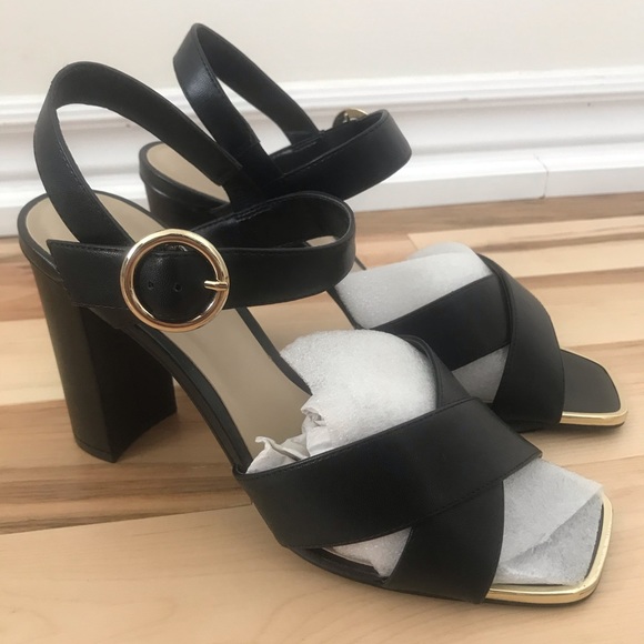 Charles & Keith Black Heels - Picture 1 of 3
